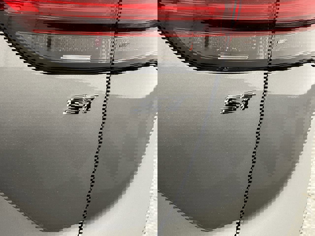 Certified 2023 Buick Envision Preferred w/ Sport Touring Package image 31