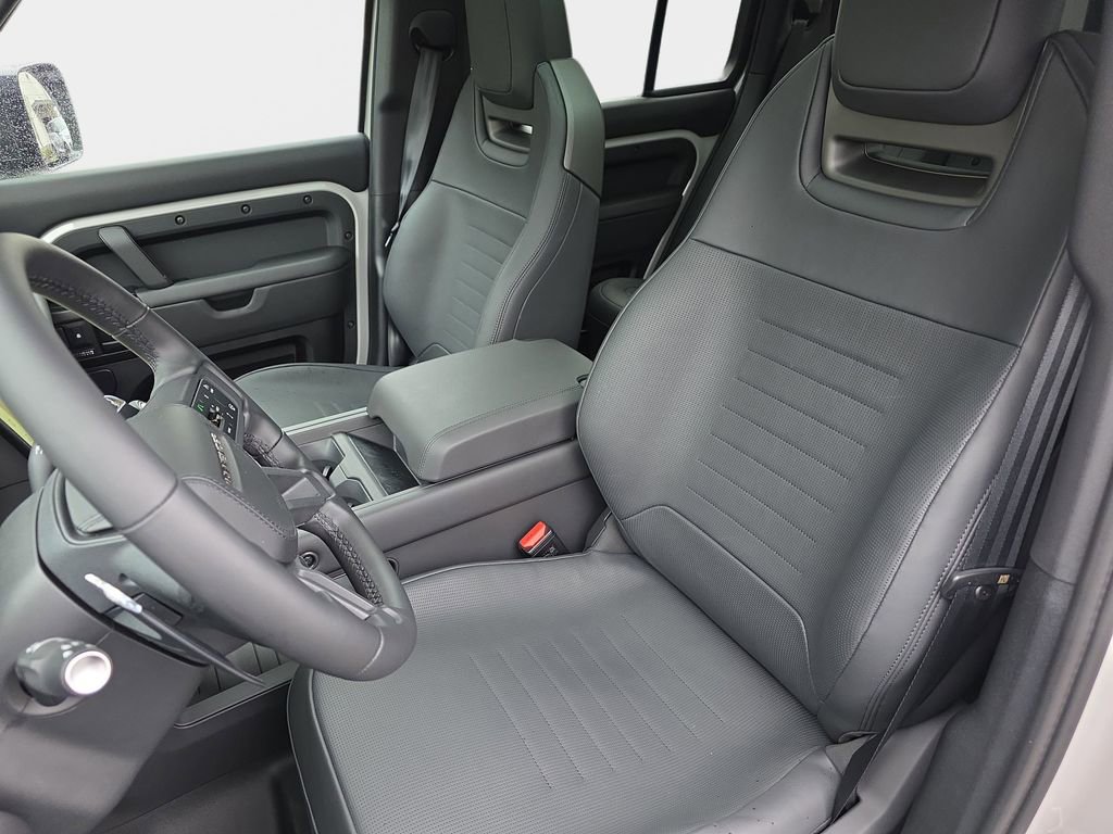 New 2026 Land Rover Defender 110 OCTA image 14