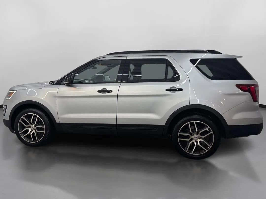 Used 2017 Ford Explorer Sport image 5