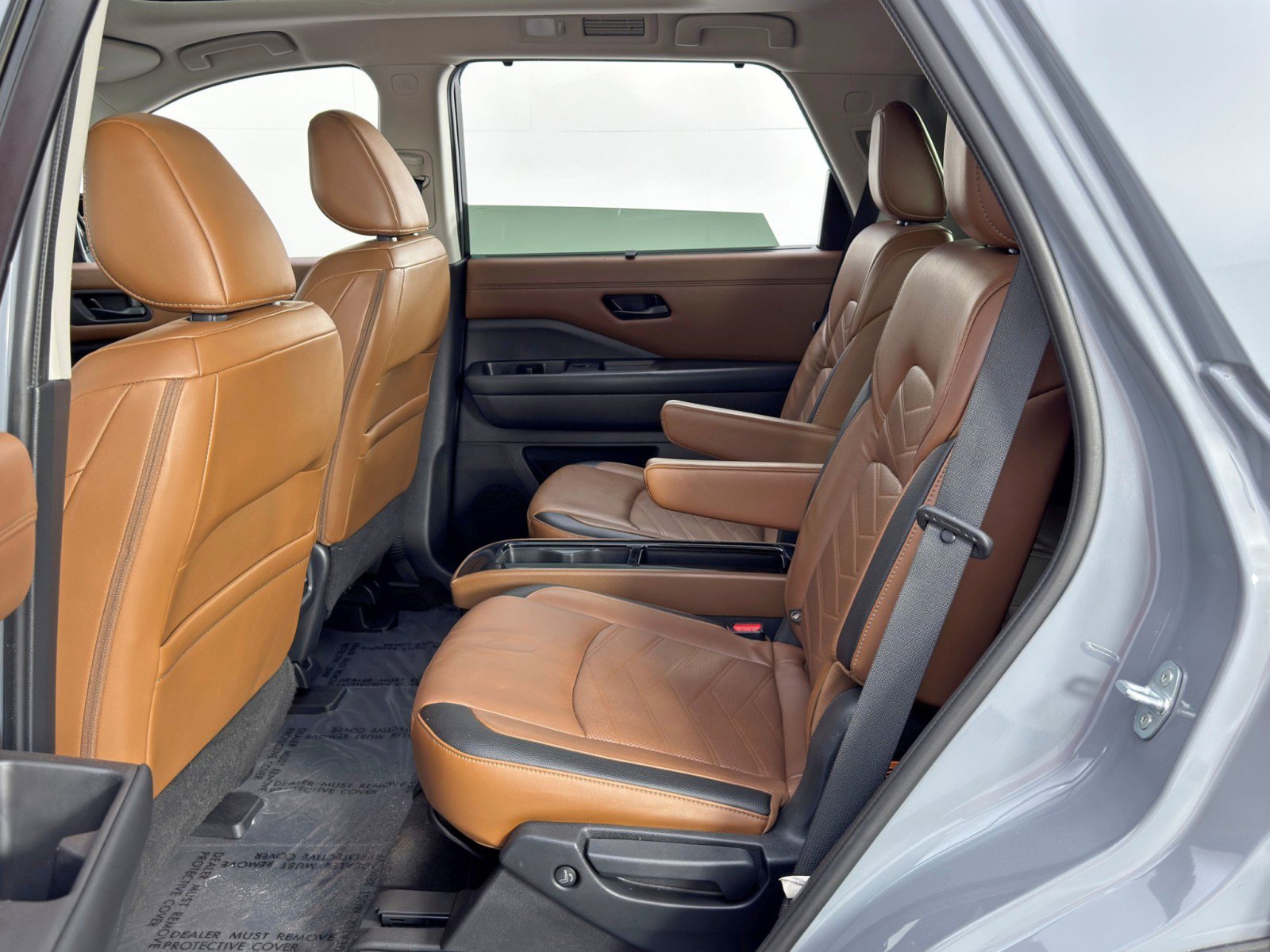 Used 2023 Nissan Pathfinder Platinum image 42