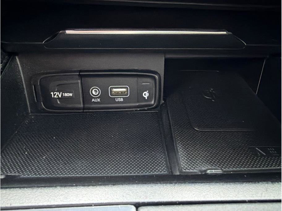 Used 2019 Genesis G70 2.0T Advanced w/ Prestige Package image 27