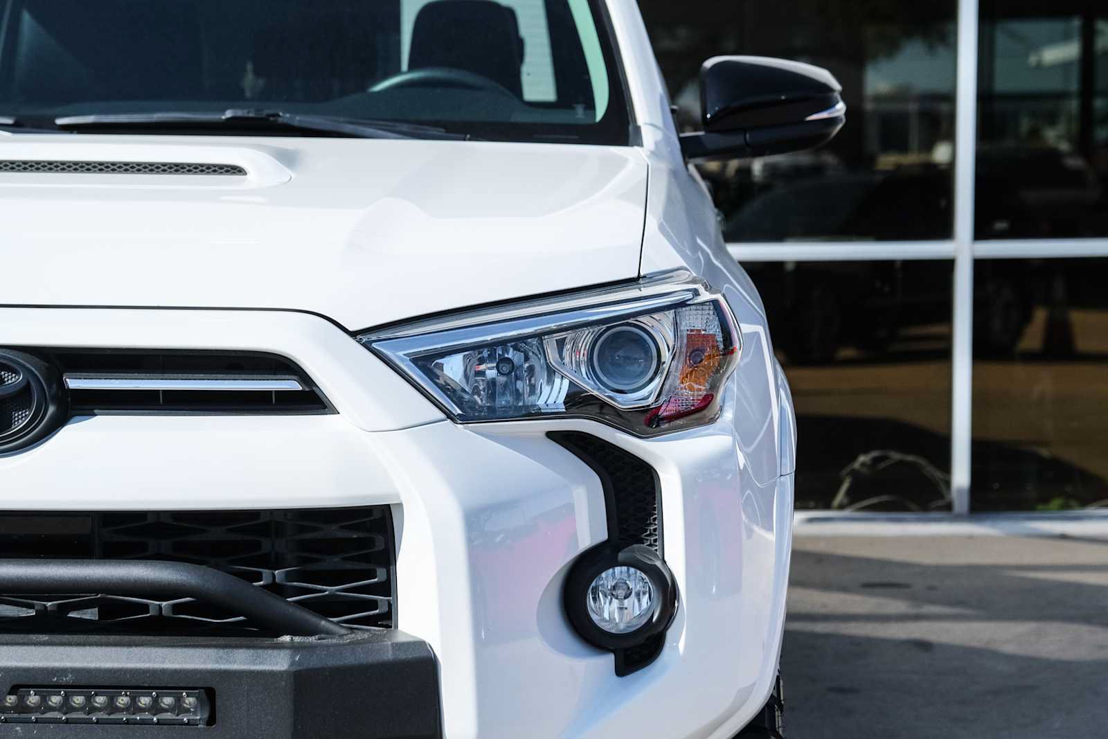 Used 2020 Toyota 4Runner Venture w/ Moonroof Package AWD/4WD image 4