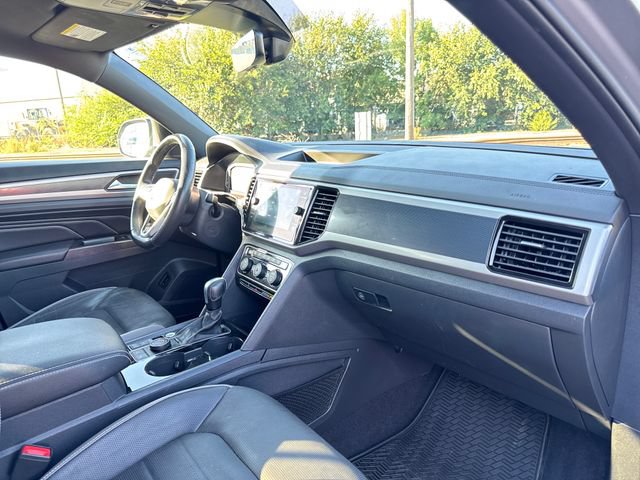 Used 2020 Volkswagen Atlas Cross Sport SEL Premium R-Line AWD/4WD image 29