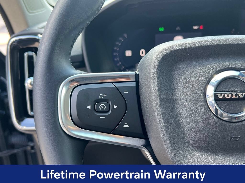 Certified 2026 Volvo XC40 B4 Core FWD image 18