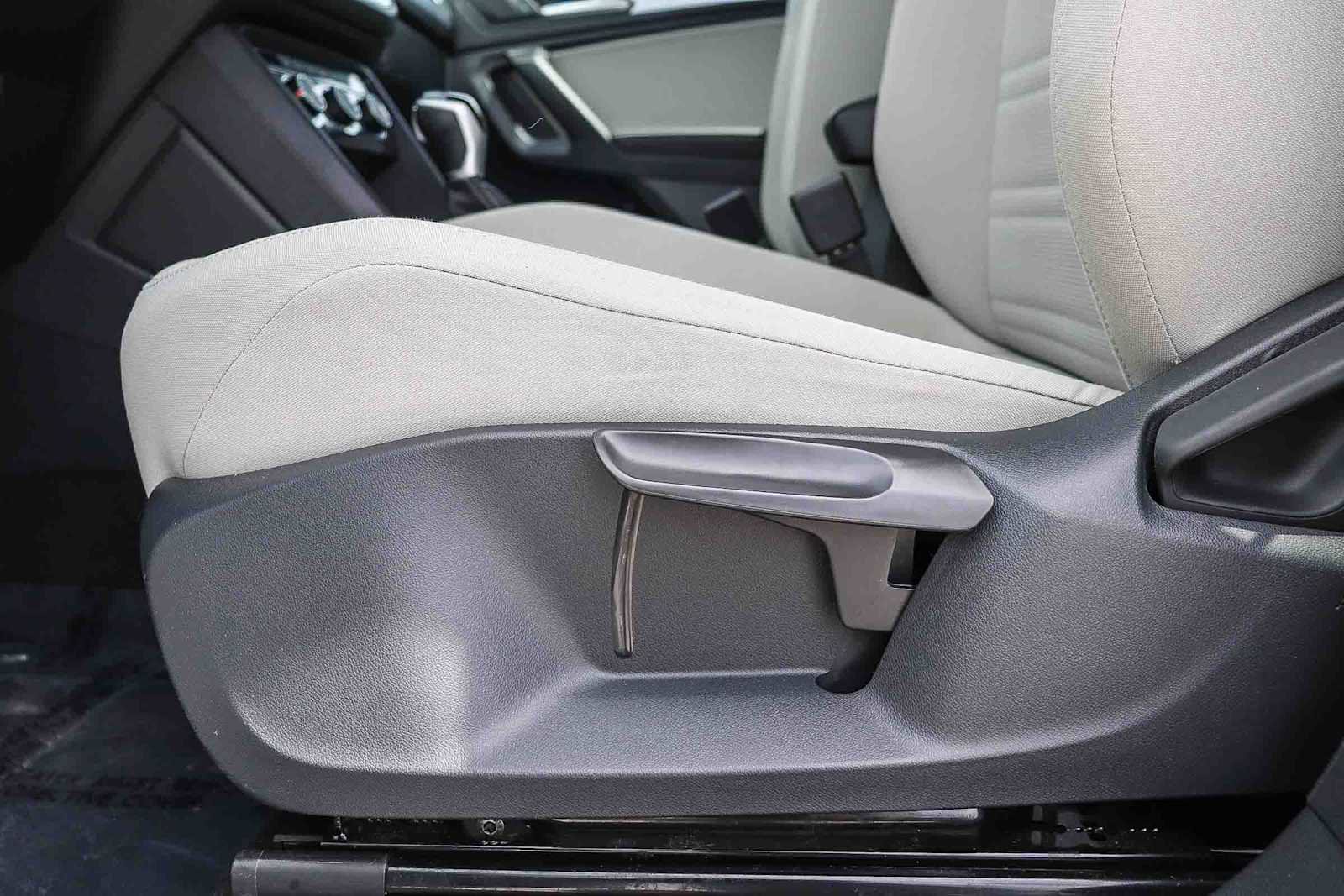 Used 2023 Volkswagen Tiguan S FWD image 22