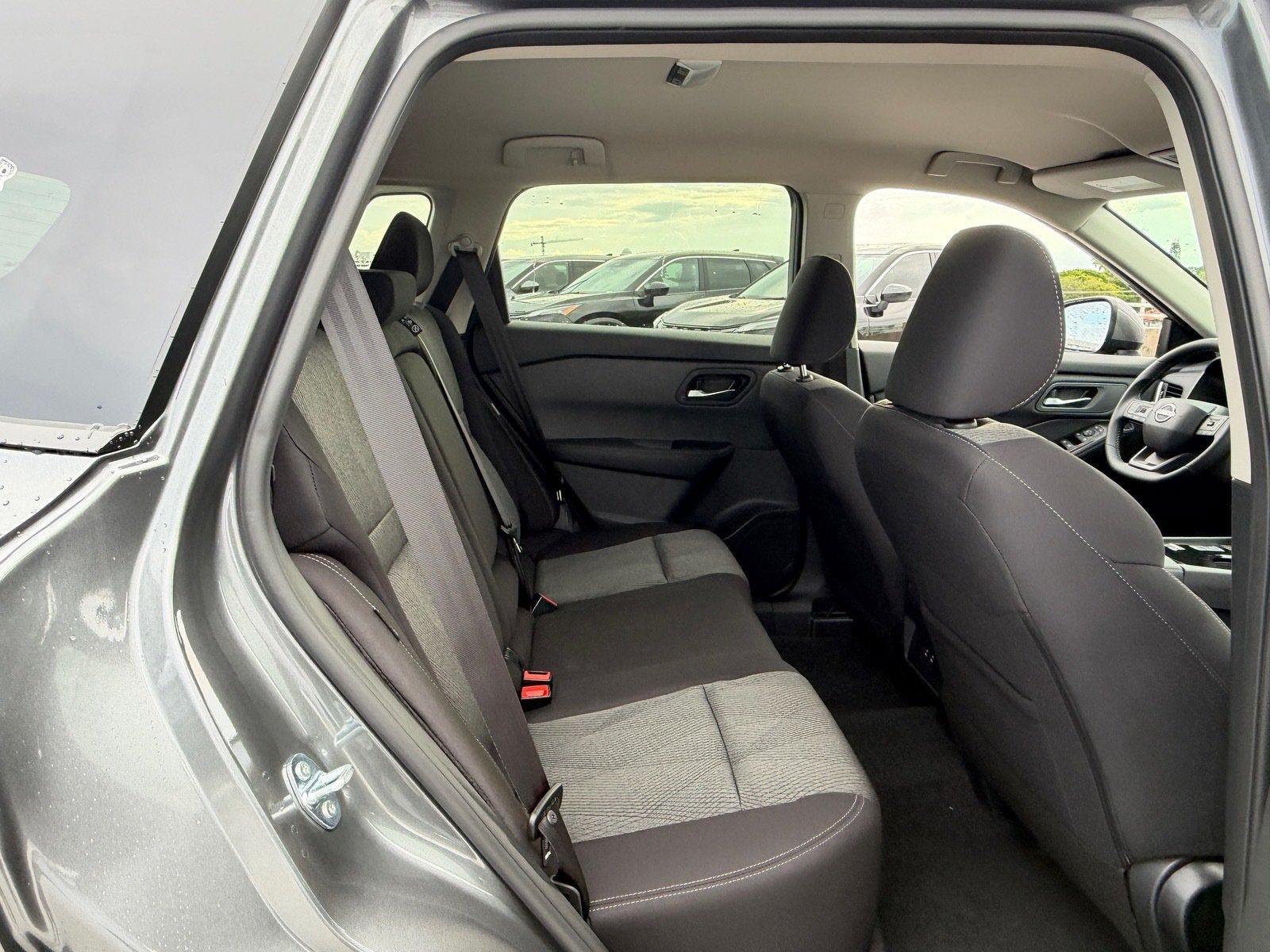 New 2027 Nissan Rogue SV FWD image 13