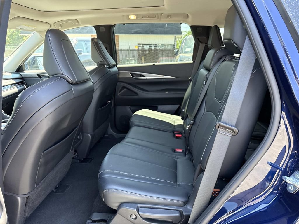 Certified 2023 INFINITI QX60 Luxe w/ Cargo Package AWD/4WD image 16