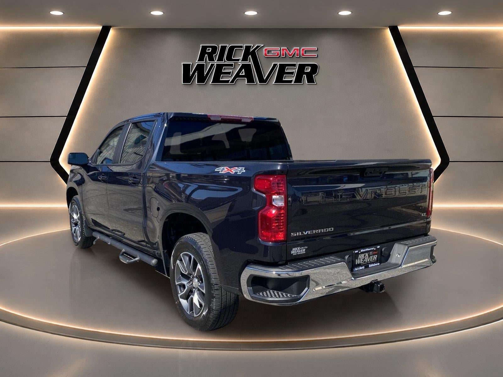 Used 2024 Chevrolet Silverado 1500 LT AWD/4WD image 4
