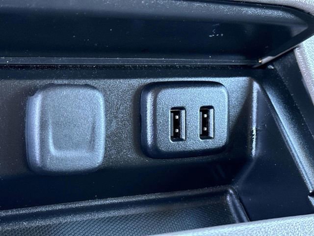 Used 2018 GMC Yukon XL Denali image 33