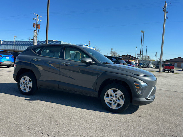 Used 2024 Hyundai Kona SE AWD/4WD image 9