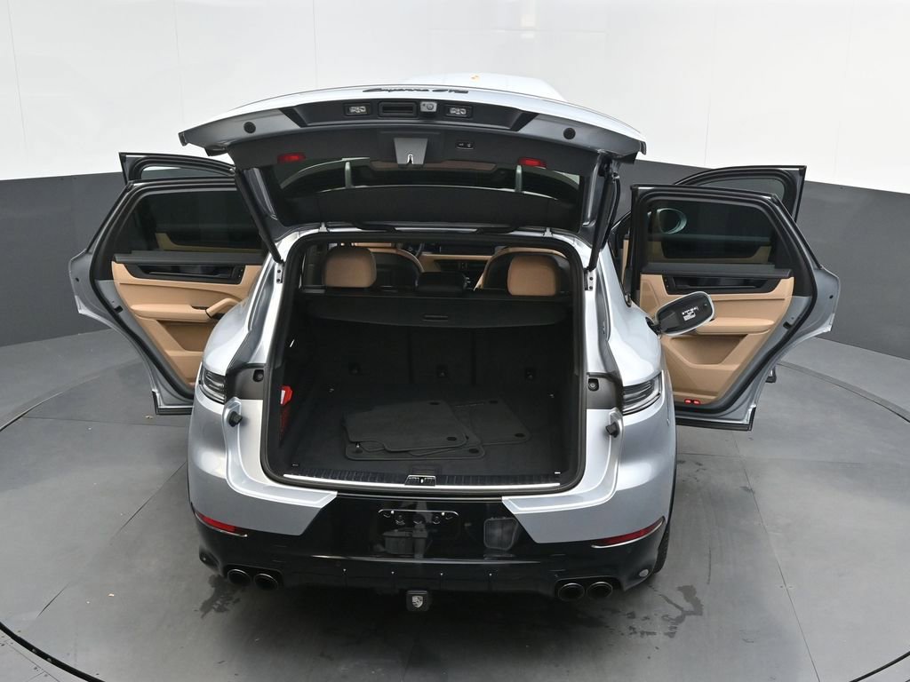 Certified 2025 Porsche Cayenne GTS image 45