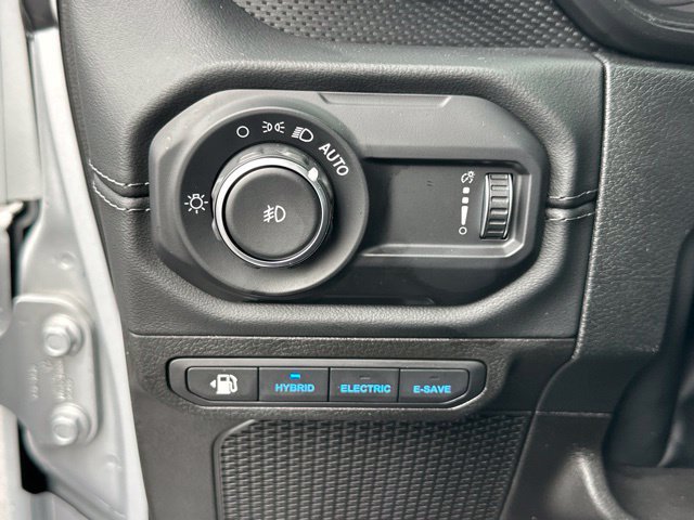 Used 2024 Jeep Wrangler Unlimited Rubicon 4xe w/ Technology Group AWD/4WD image 10