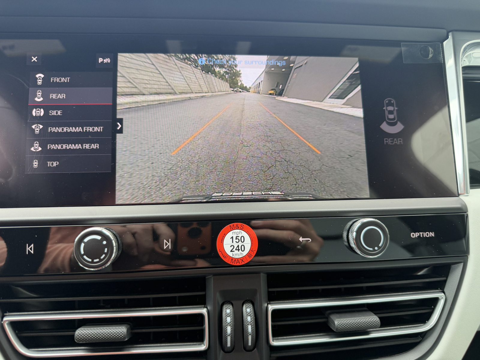 New 2026 Porsche Macan AWD/4WD image 27