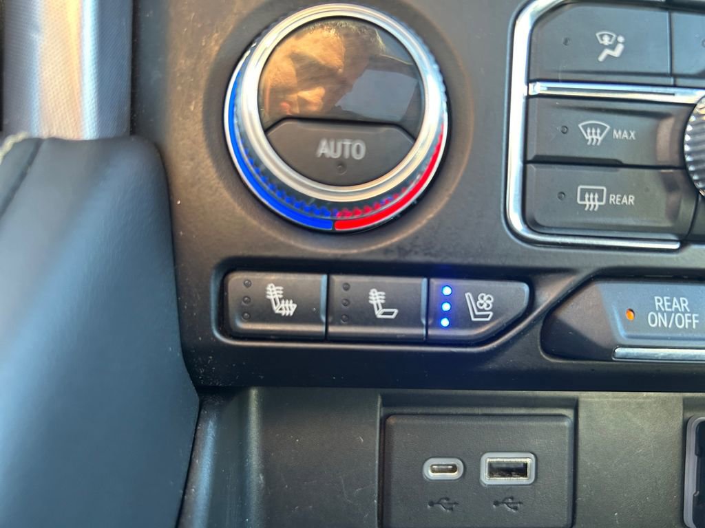 Used 2021 GMC Yukon SLT w/ SLT Luxury Plus Package image 36