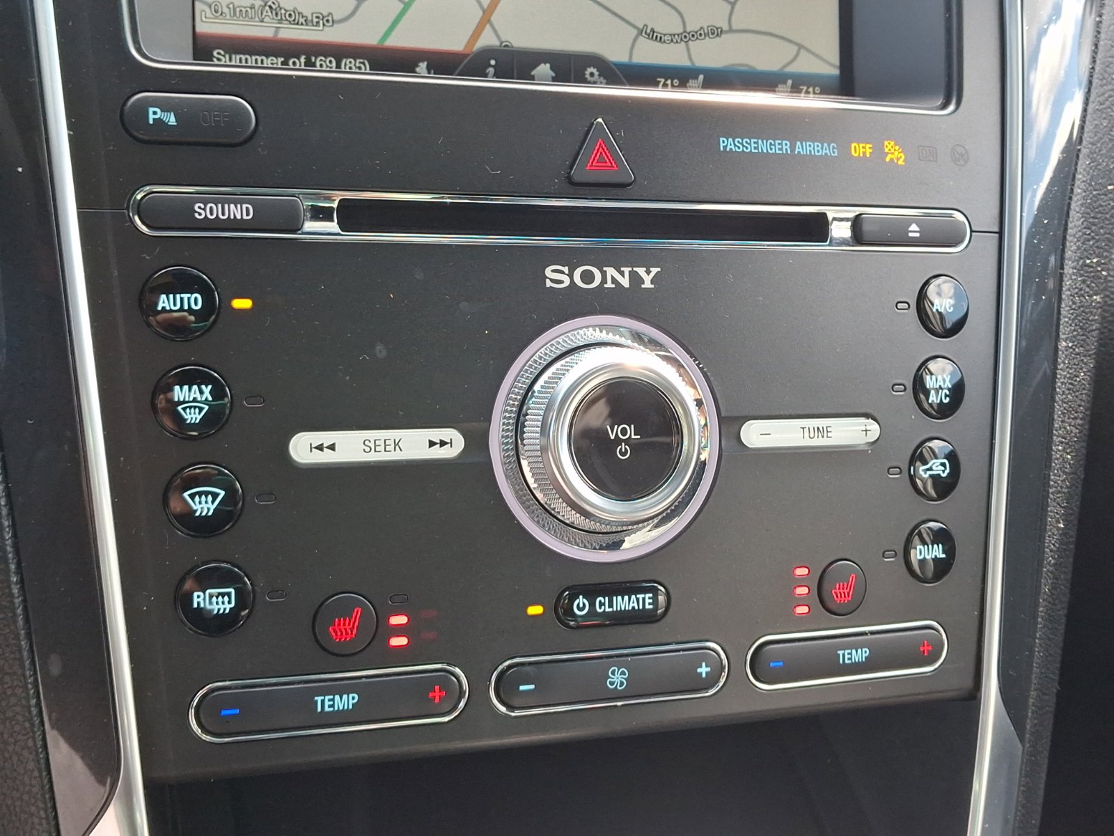 Used 2016 Ford Explorer Sport image 18