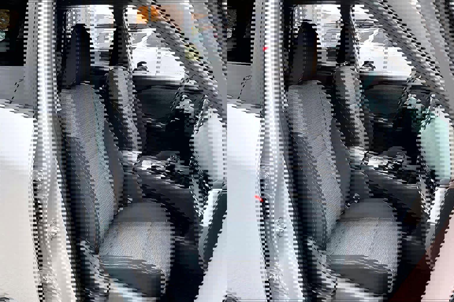 Used 2022 Nissan Rogue SV image 7