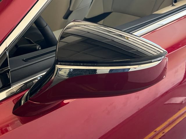 Used 2024 Lexus ES 300h w/ Premium Package FWD image 14