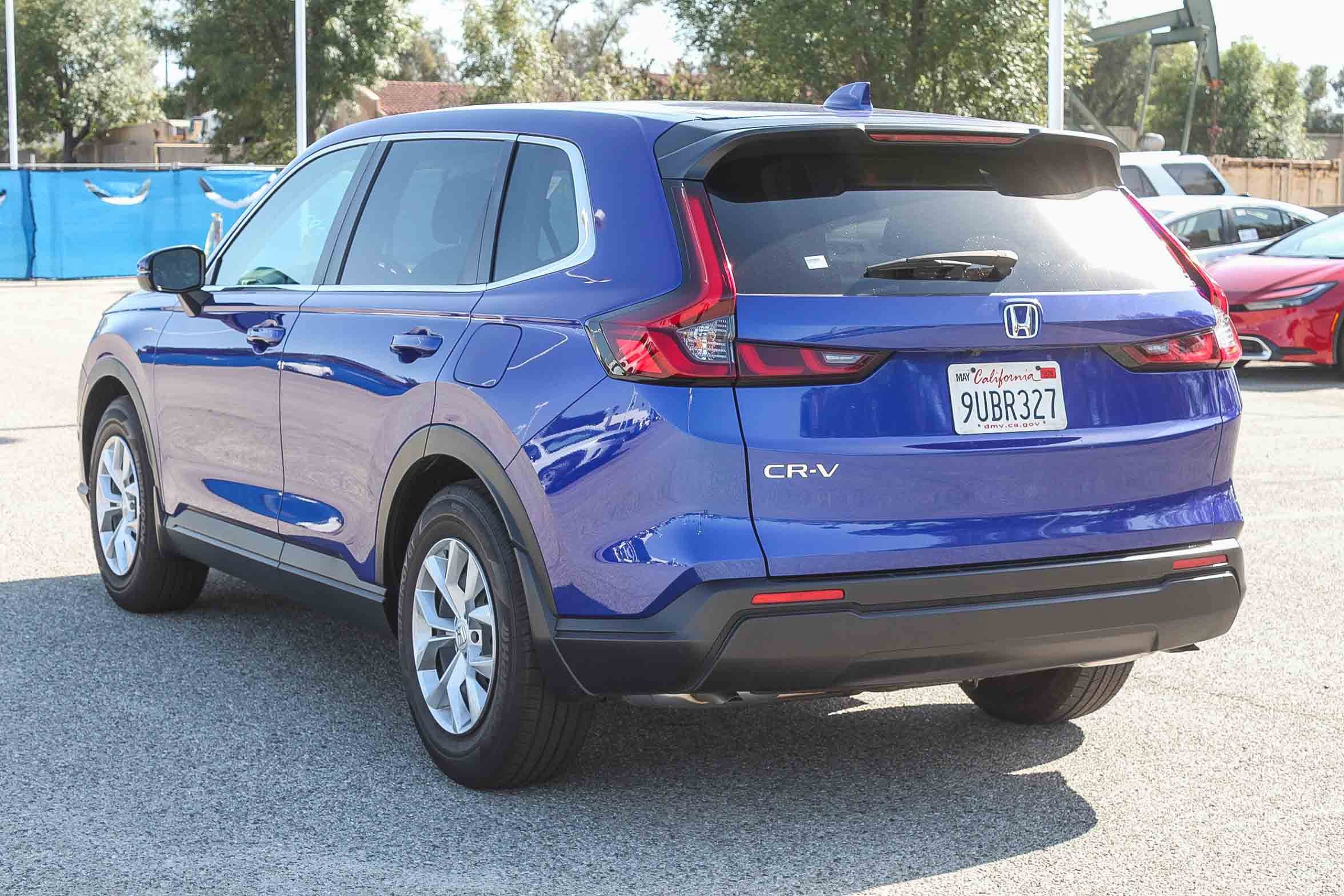 Used 2025 Honda CR-V LX image 7