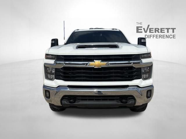 Used 2024 Chevrolet Silverado 2500 LT w/ All Star Edition image 2