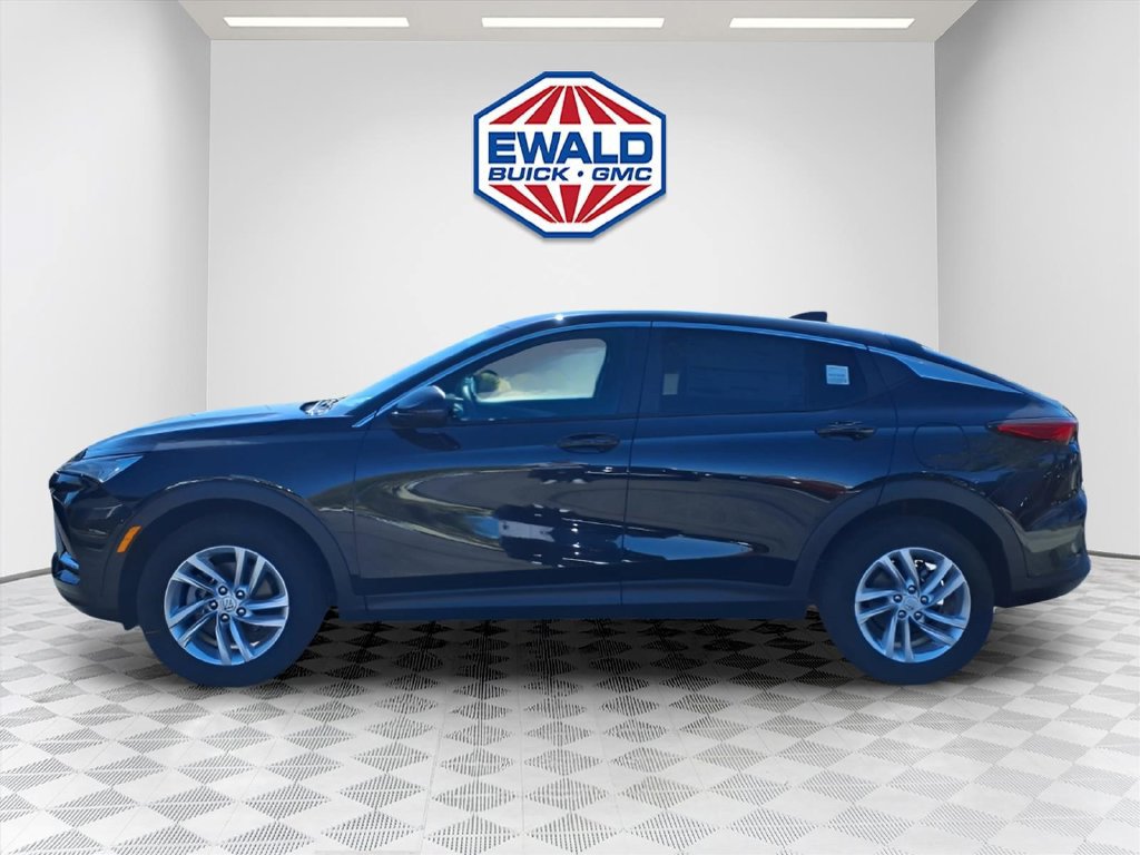 New 2026 Buick Envista Sport Touring FWD image 3