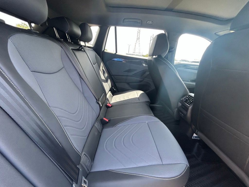 New 2026 Volkswagen Tiguan SE R-Line FWD image 42