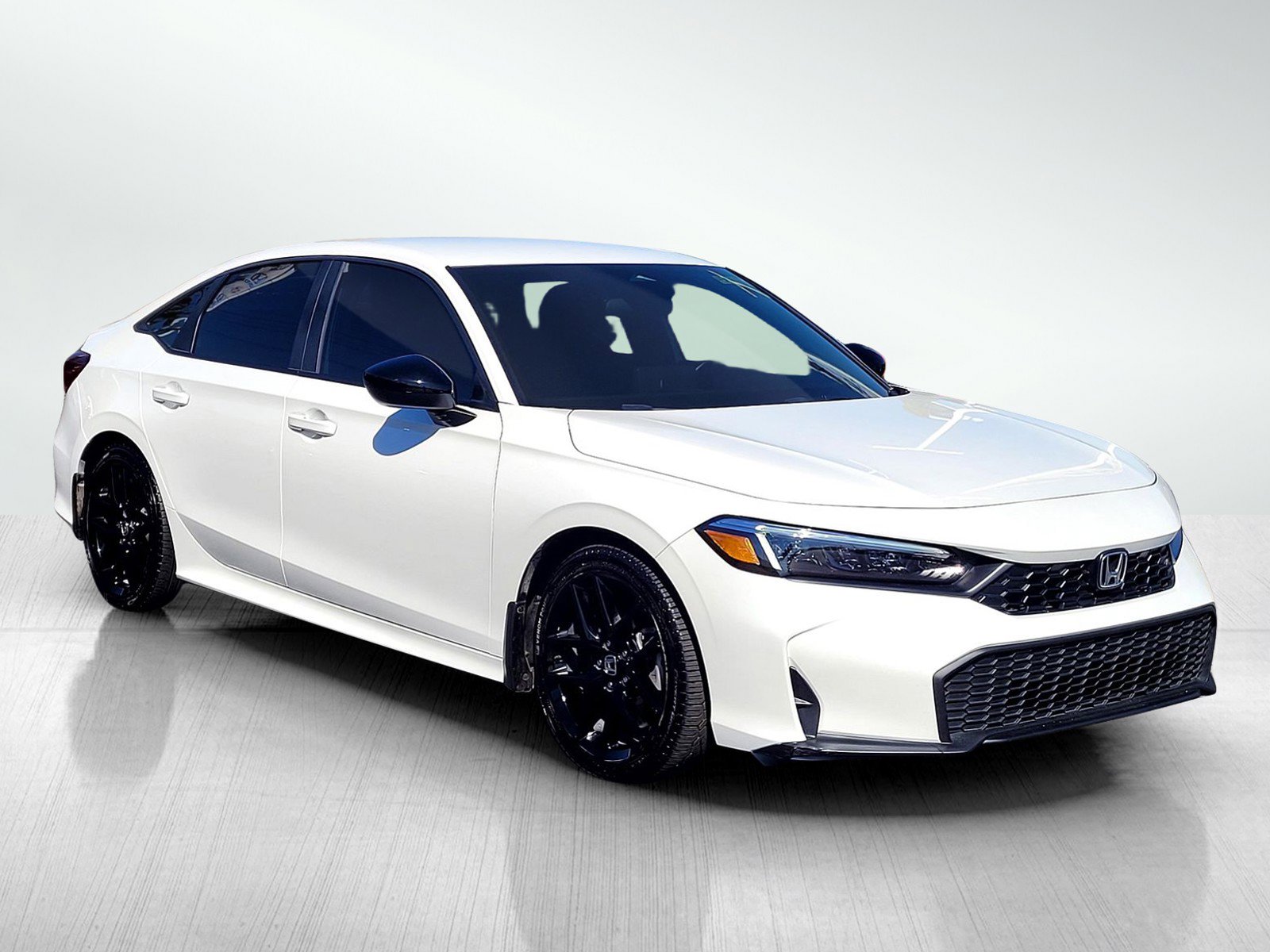 Used 2025 Honda Civic Sport image 3