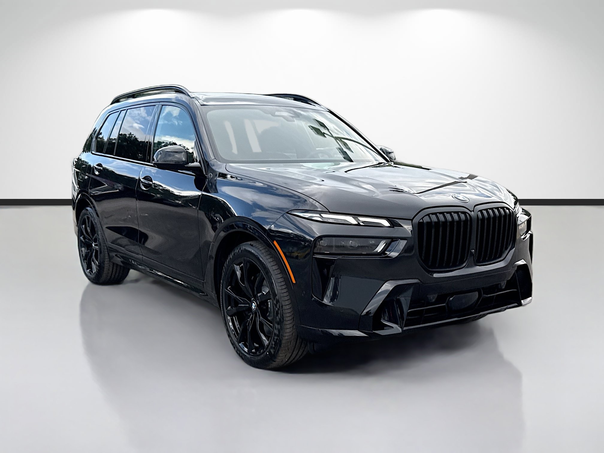 New 2027 BMW X7 xDrive40i w/ M Sport Package AWD/4WD image 1
