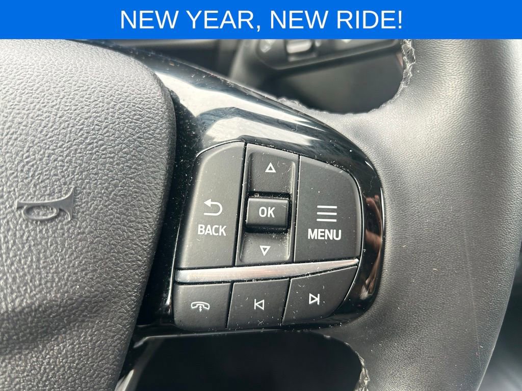 Used 2023 Ford Escape Platinum w/ Class II Trailer Tow Package image 33