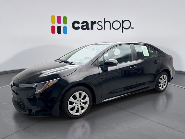 Used 2024 Toyota Corolla LE FWD image 1
