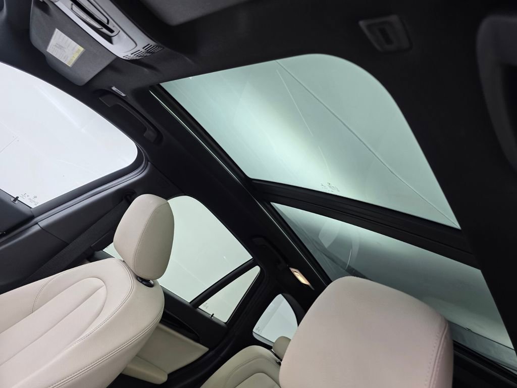 Used 2019 BMW X1 xDrive28i w/ Convenience Package image 12