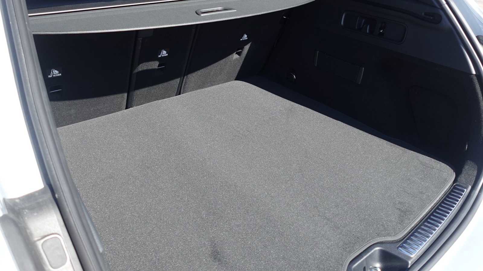 Used 2026 Mercedes-Benz GLC 300 4MATIC image 13