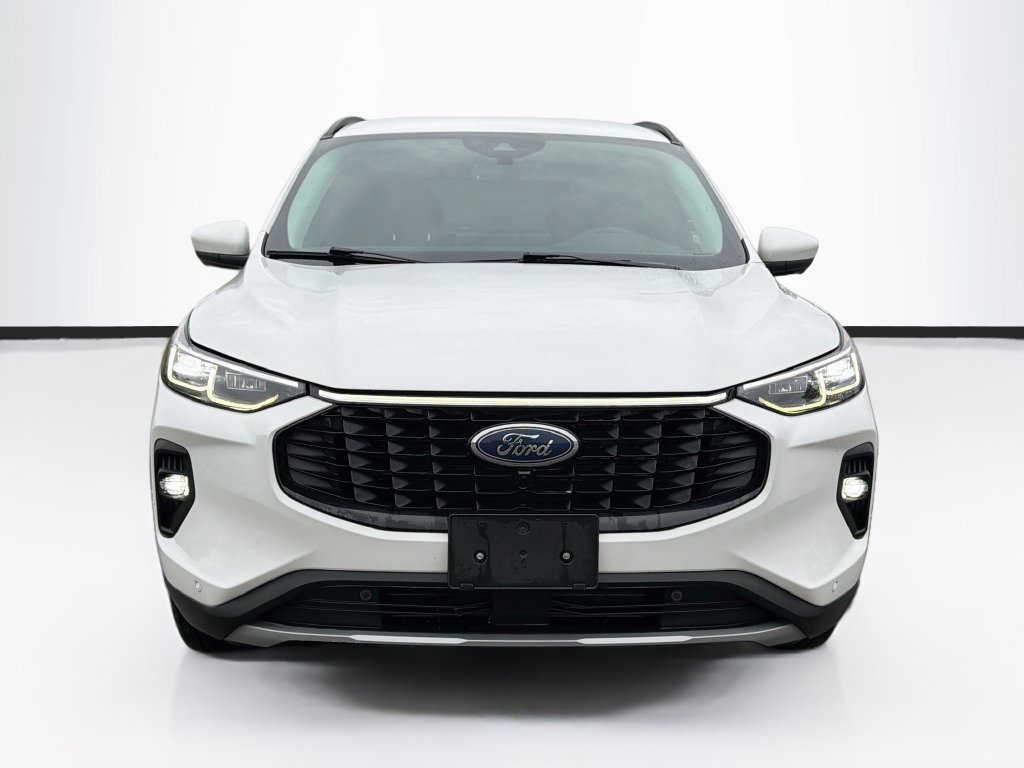 Used 2024 Ford Escape Platinum AWD/4WD image 2