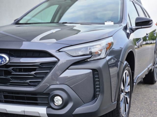 Used 2024 Subaru Outback Limited AWD/4WD image 9
