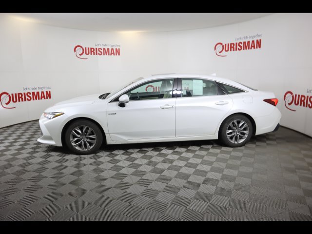 Used 2020 Toyota Avalon XLE w/ Moonroof Package FWD image 11