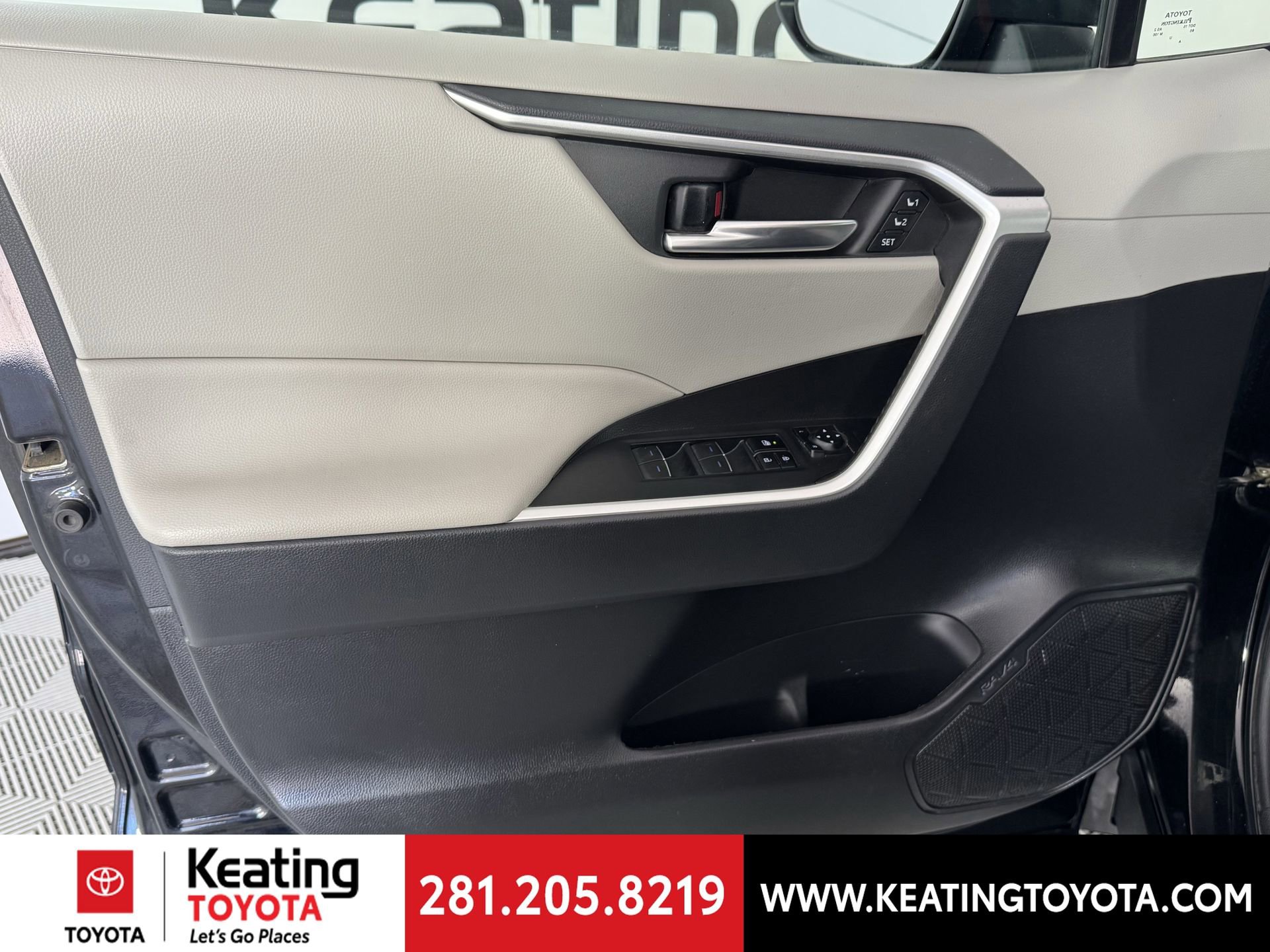 Certified 2022 Toyota RAV4 XLE Premium image 13