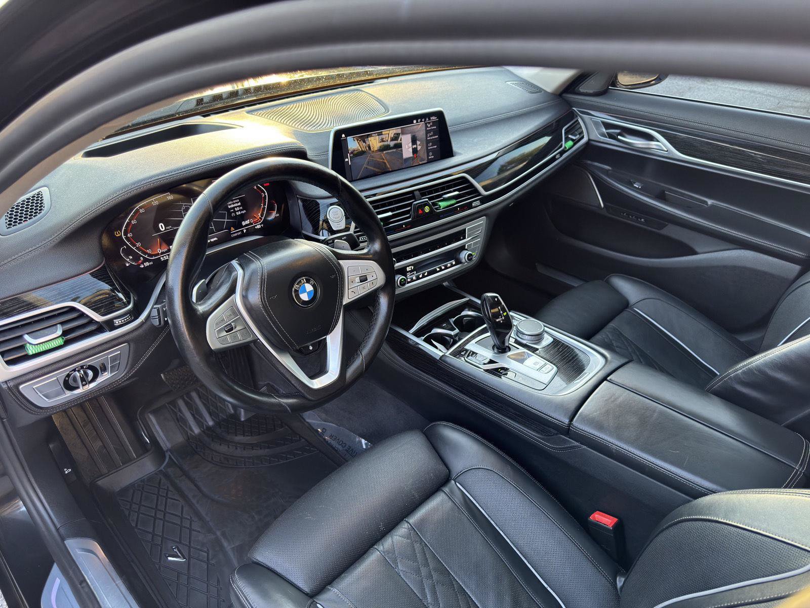Used 2022 BMW 740i xDrive w/ Premium Package AWD/4WD image 22