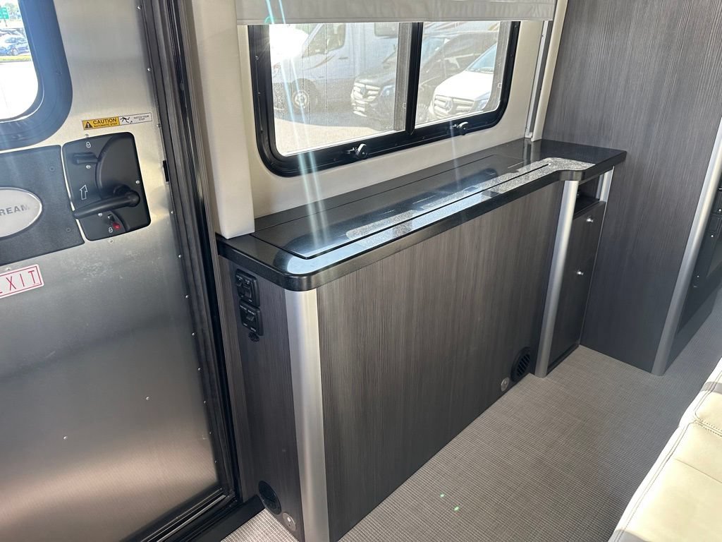 Used 2020 Mercedes-Benz Sprinter 3500 w/ Premium Plus Package image 16