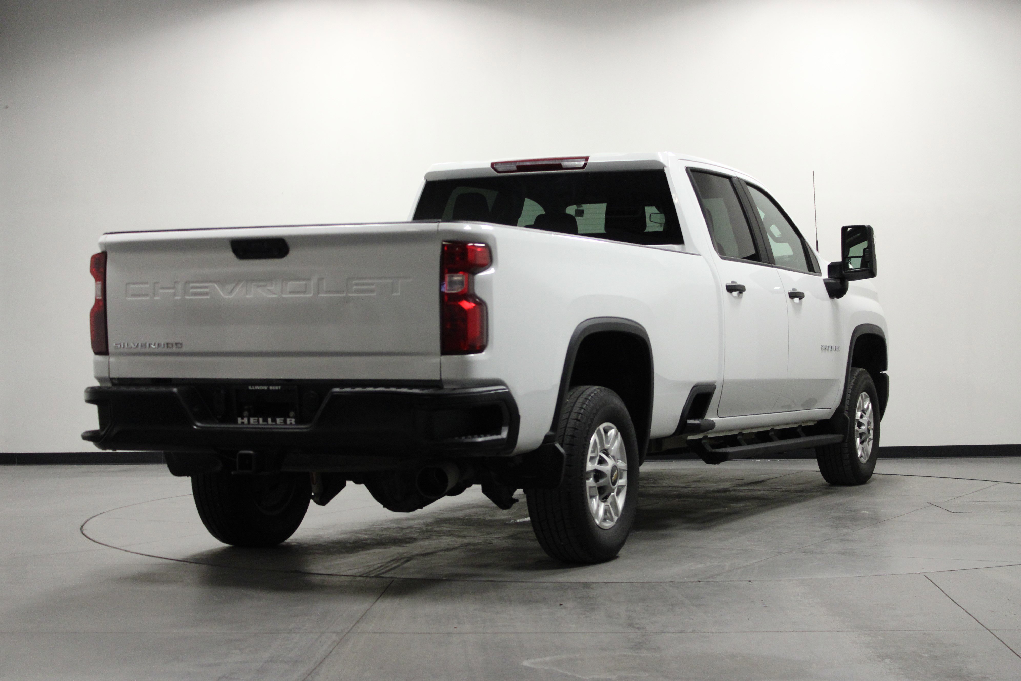 Used 2024 Chevrolet Silverado 2500 W/T image 4