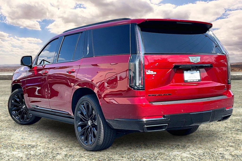 Certified 2025 Cadillac Escalade Sport Platinum w/ LPO, ONYX Package AWD/4WD image 4