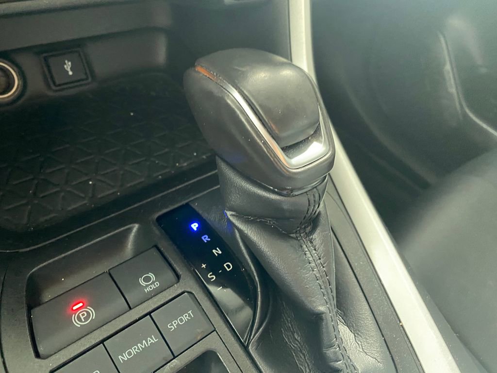 Used 2022 Toyota RAV4 XLE Premium FWD image 35