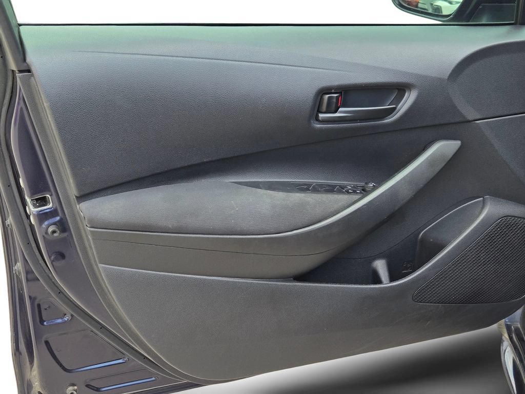 Used 2022 Toyota Corolla LE FWD image 14
