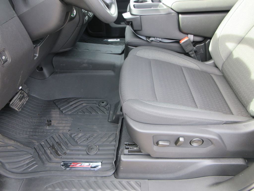 New 2026 Chevrolet Silverado 1500 Custom Trail Boss w/ LPO, Dark Essentials Package image 23