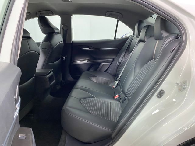 Used 2024 Toyota Camry SE FWD image 11