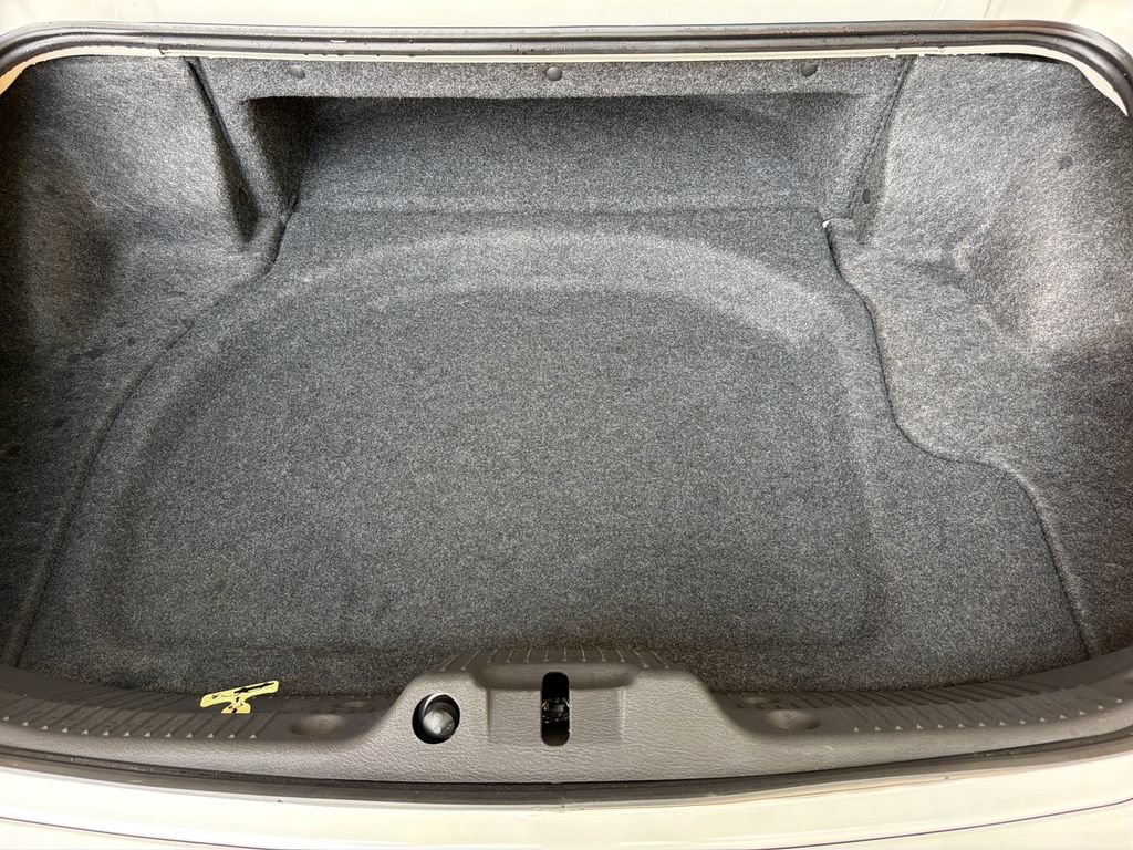 Used 2002 Ford Thunderbird RWD image 24