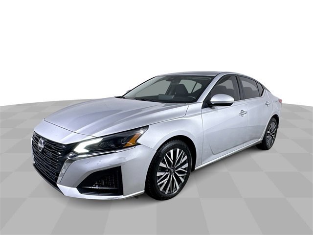 Used 2023 Nissan Altima 2.5 SV w/ SV Premium Package image 4