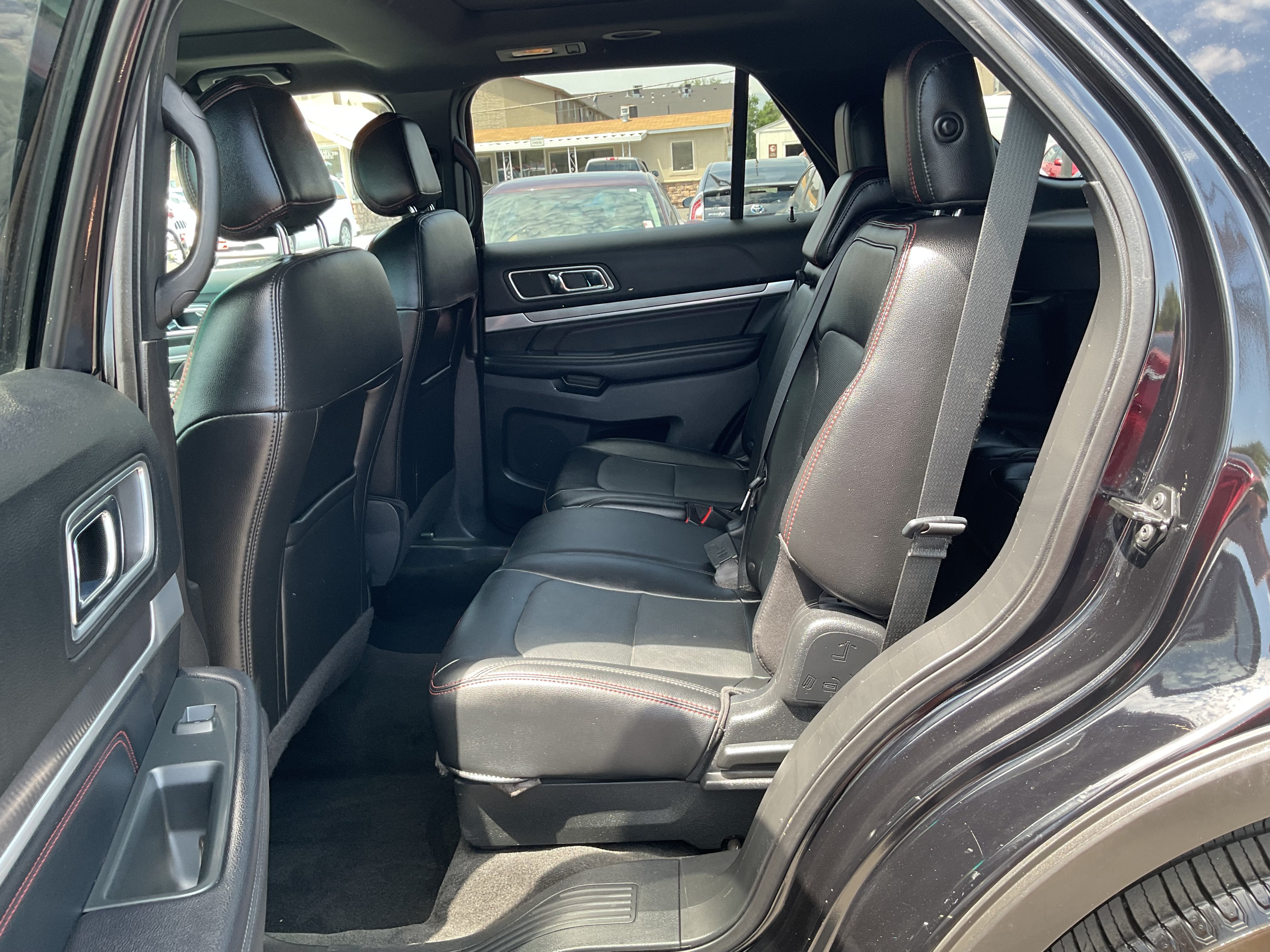 Used 2016 Ford Explorer Sport AWD/4WD image 10