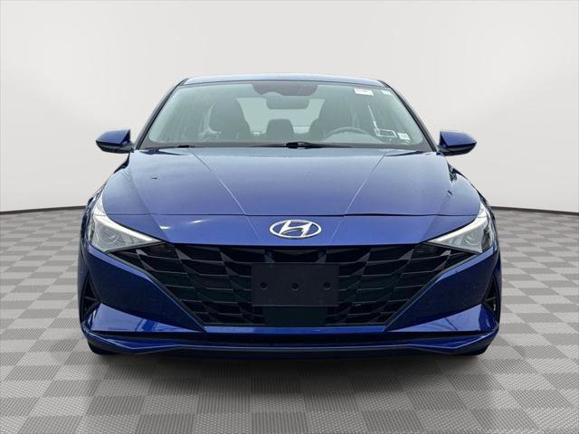 Used 2023 Hyundai Elantra SEL w/ Convenience Package FWD image 2