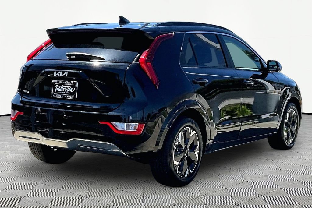 Used 2024 Kia Niro Wind FWD image 2