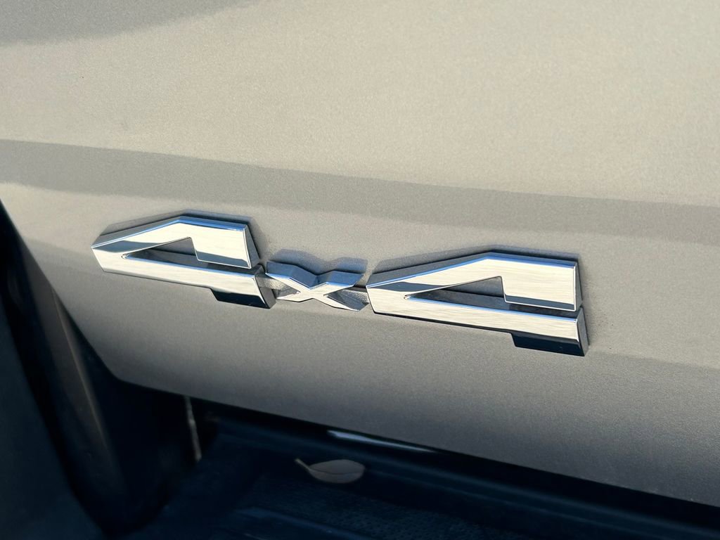 Certified 2025 Toyota Tacoma SR5 image 12