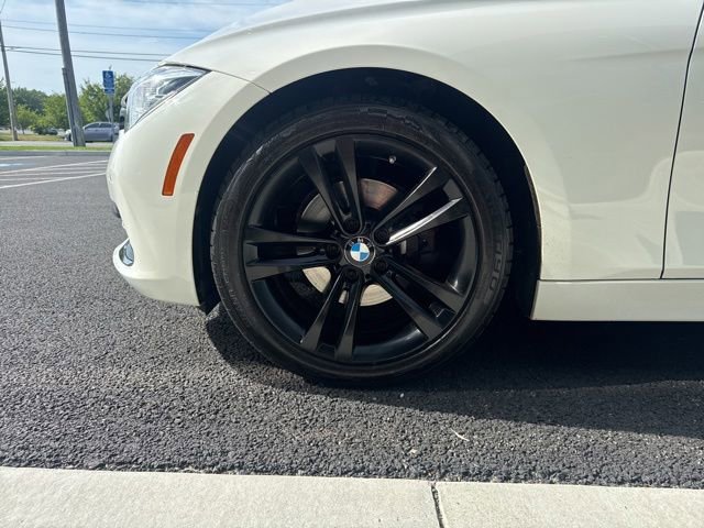 Used 2016 BMW 328i xDrive Sedan AWD/4WD image 8